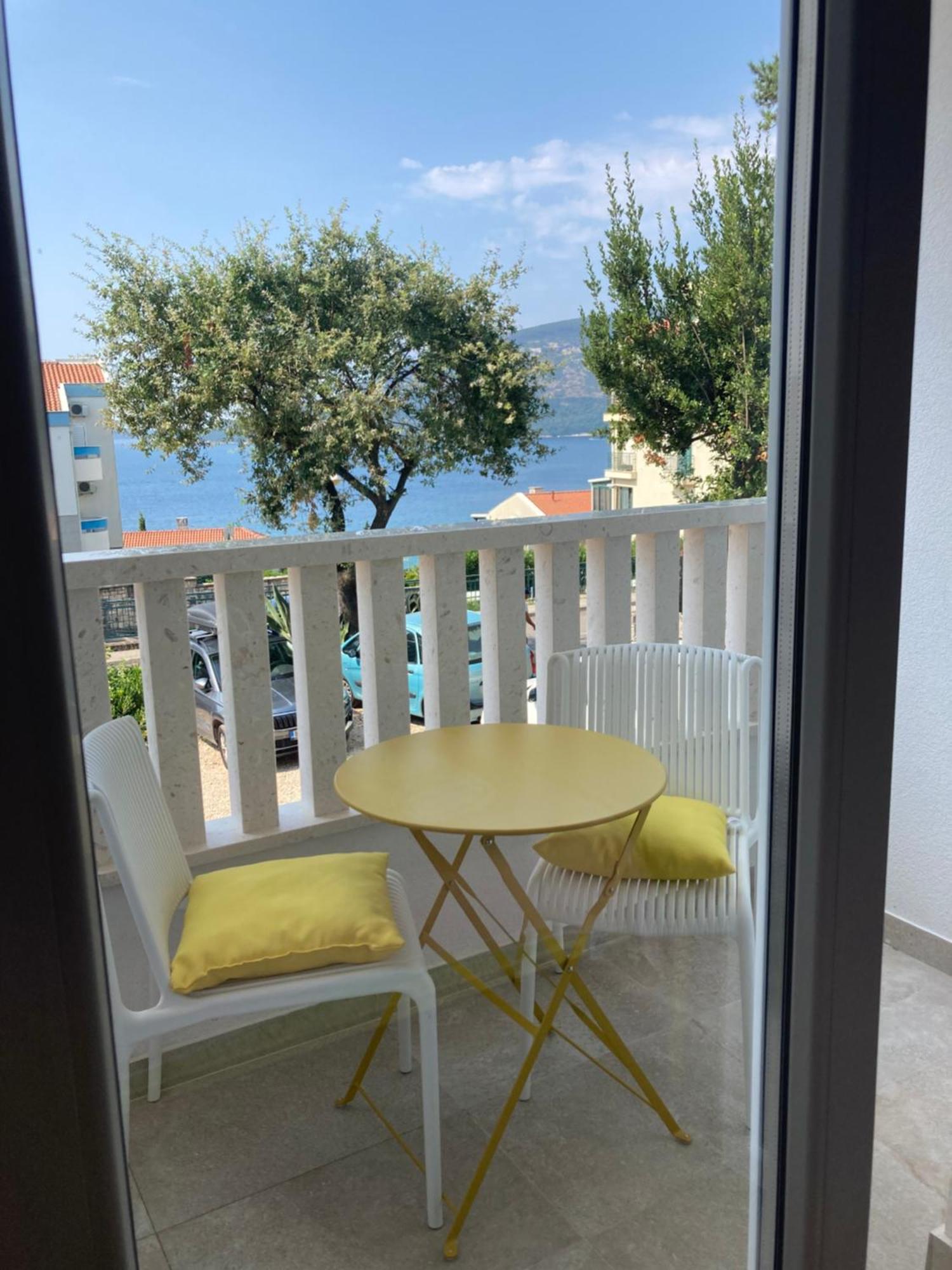 Apartments Milicevic Herceg Novi Esterno foto